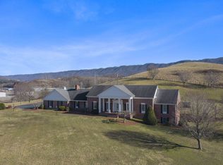 273 Walden Dr, North Tazewell, VA 24630