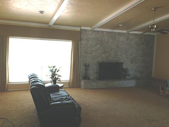 2nd image of 12712 Arrowhead Dr