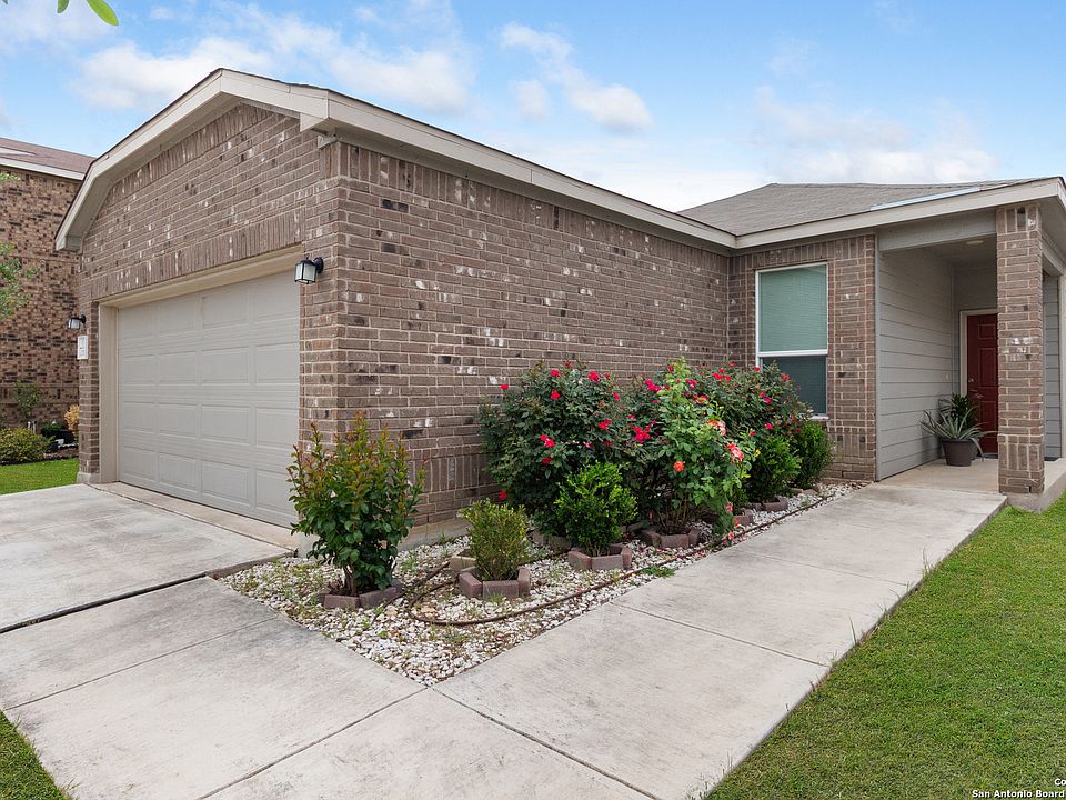1st image of 7335 Bluebonnet Bay