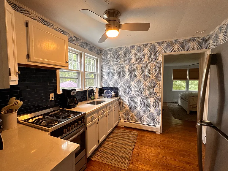 23 Crystal Spring Ave — Photo 15
