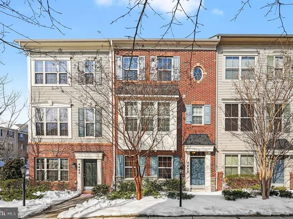 4440 Potomac Highlands Cir, Triangle, VA 22172