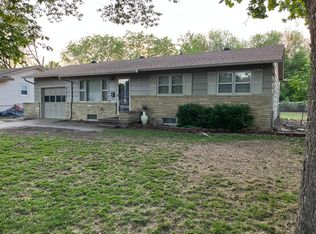 517 S Circle Dr, Derby, KS 67037