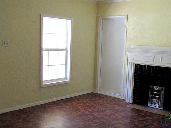 5th image of 705 E Young St