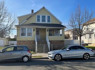 355 Beach 44 St, Far Rockaway, NY 11691
