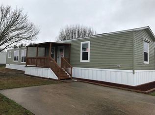 2300 Ward Bend Rd TRAILER 391, Sealy, TX 77474