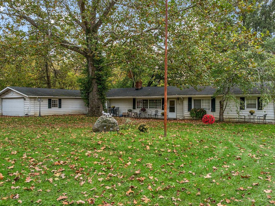 1st image of 570 Apple Rd