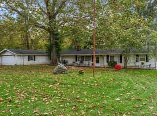 570 Apple Rd, Amelia, OH 45102