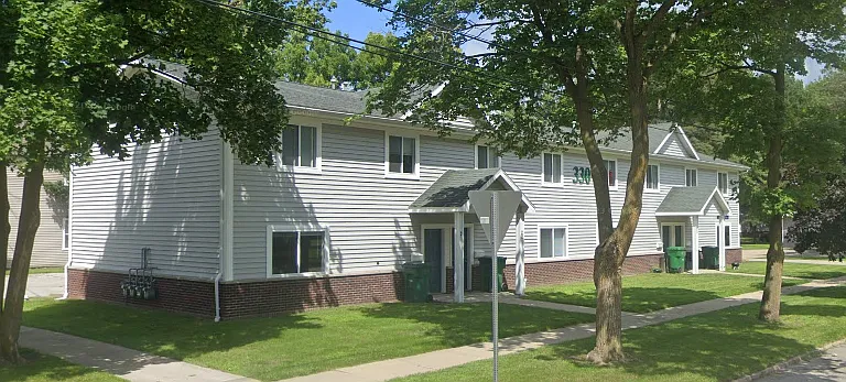 330 W Cherry St #Y23 — Photo 1