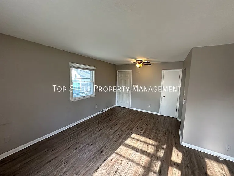 3810 SW 12th St #2 — Photo 3