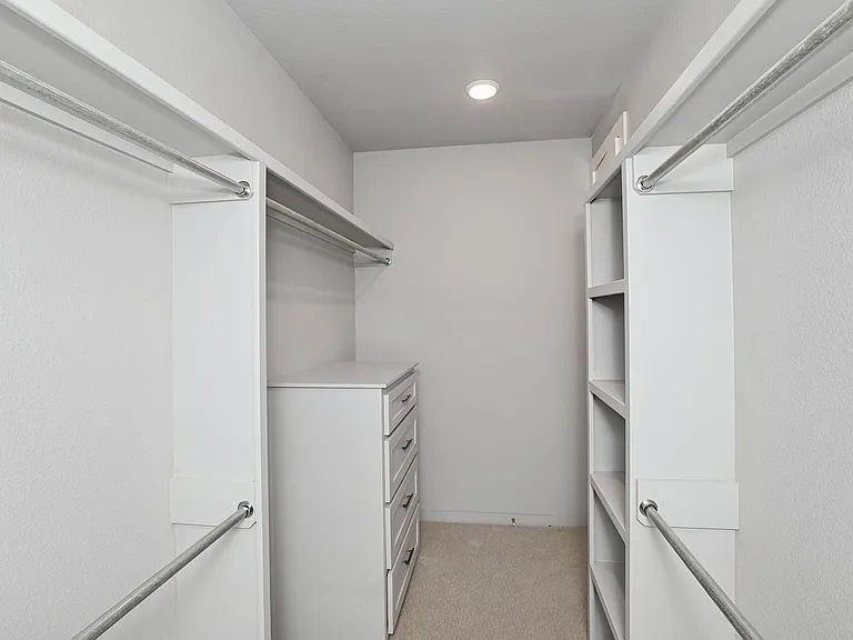 9240 Highland Springs Dr — Photo 17