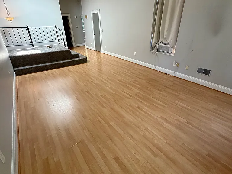 2140 Saint James Ave #3 — Photo 5