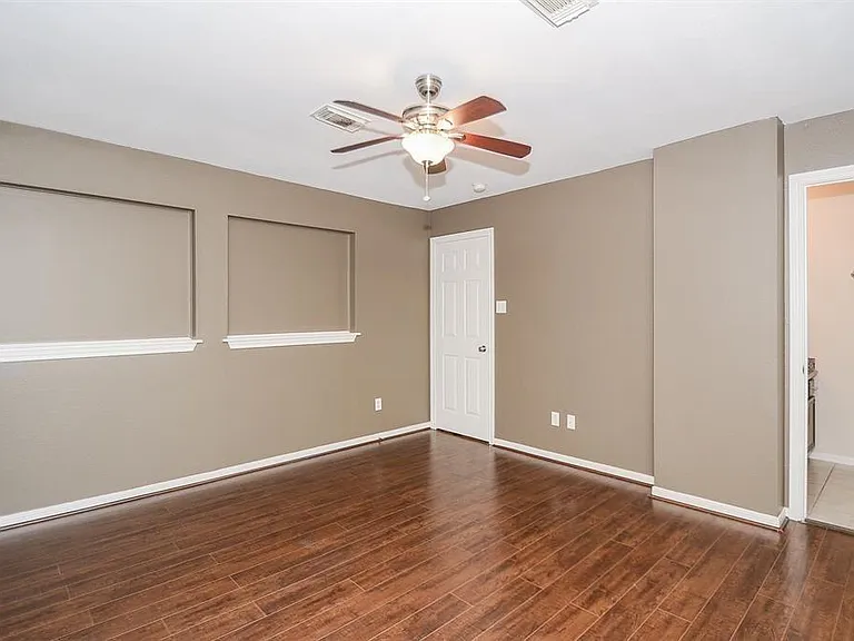 737 Davis Rd — Photo 17