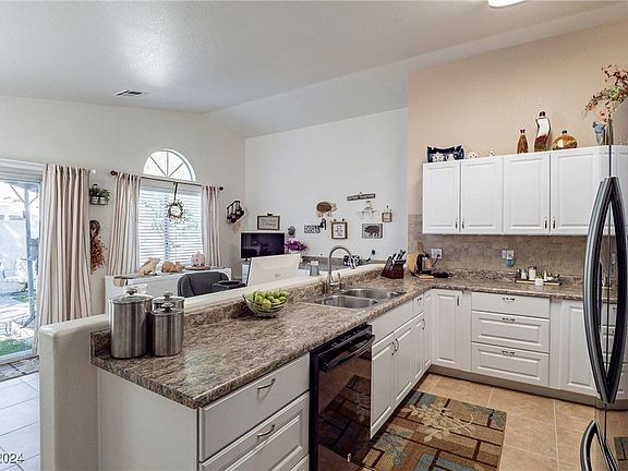 3rd image of 7132 Old Village Ave