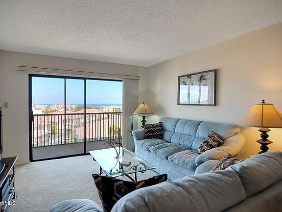 2nd image of 520 Palm Springs Blvd APT 712