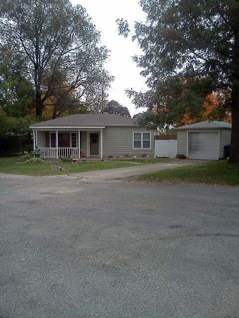 1st image of 114 Maxson Dr