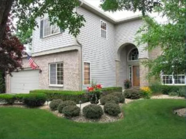 7624 Beringer Ct, Gurnee, IL 60031