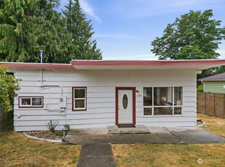 20721 2nd Ave S, Des Moines, WA 98198