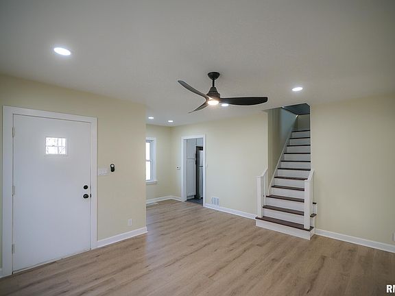 4th image of 1310 W Margaret Ave