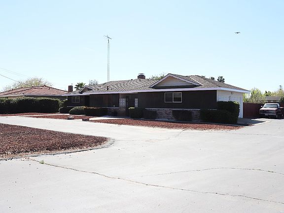 2nd image of 16743 Letteau Ave