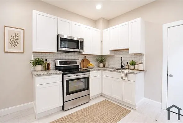 3 bed, 1136 sqft, $1,990 — Photo 4