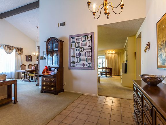 2nd image of 200 Wedgewood Cir