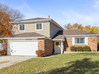 30W260 Holyoke Ct, Warrenville, IL, 60555