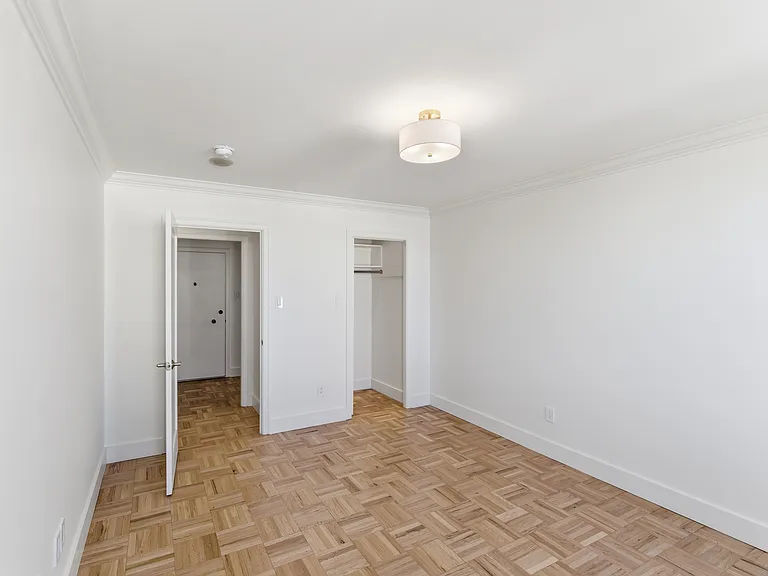 1310 Jones Street — Photo 87