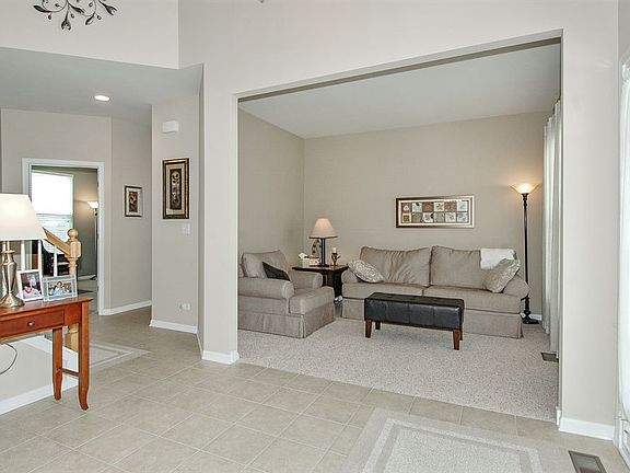 2nd image of 2438 Woodside Dr