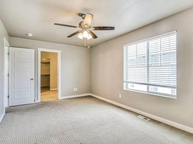 1083 W Osprey Dr — Photo 10
