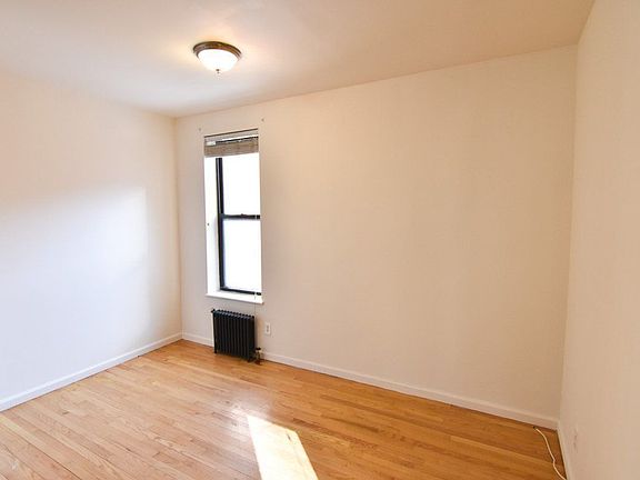 3rd image of 12 W 104th St #2RS
