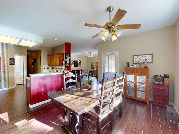 4th image of 113 SPICE OAK LN