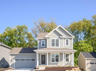 5910 Saturn Dr, Madison, WI 53718