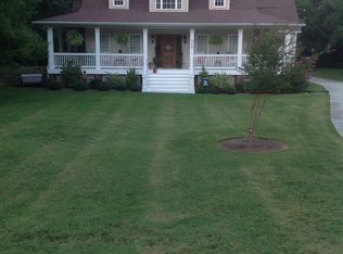 826 Huntington Hills Dr, Lincolnton, NC 28092