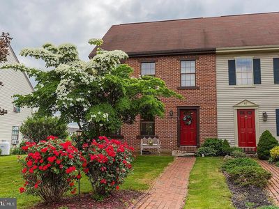 50 Carriage House Dr, Willow Street, PA, 17584