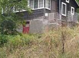 33 Woodland Cir S, Monroe, NY 10950