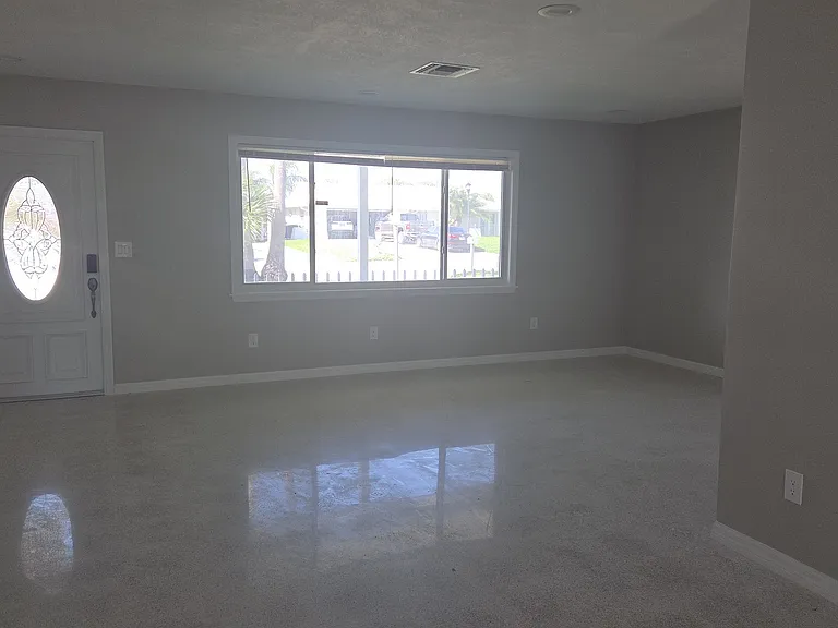 4128 Floramar Ter — Photo 3