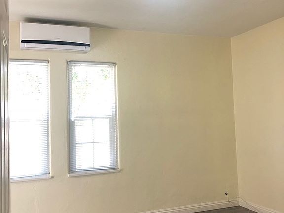4th image of 478 W Adams Park Dr