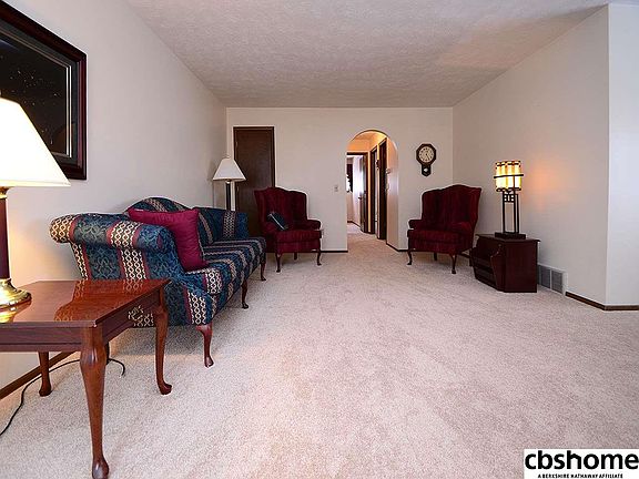 2nd image of 812 N 123rd Plz #10C