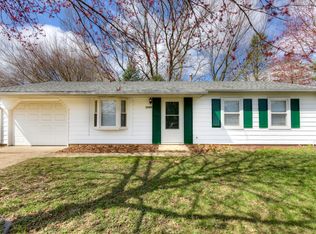 3304 Ridgewood Dr, Champaign, IL 61821