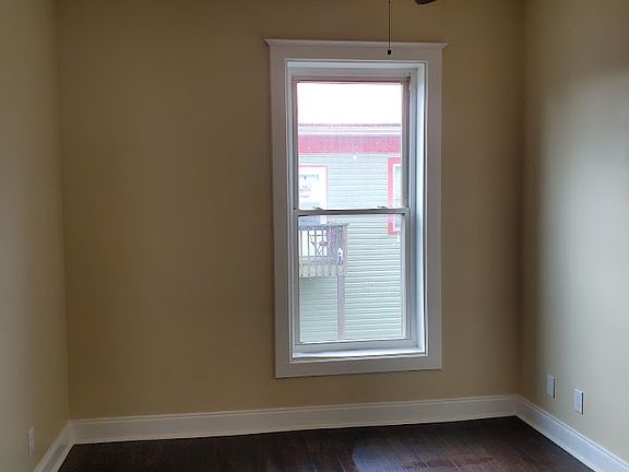4th image of 406 E Unaka Ave #5