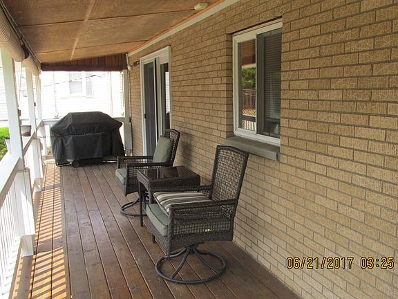 3rd image of 385 Westwood Dr