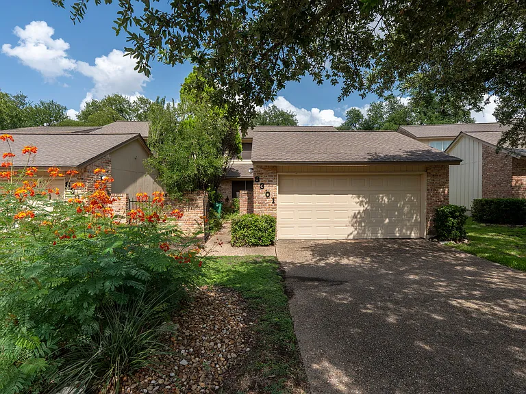 8301 Greenslope Dr — Photo 1