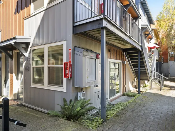 4315 SE Division St Unit A, Portland, OR 97206