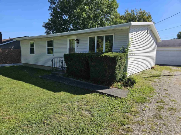617 N New York St, Remington, IN 47977