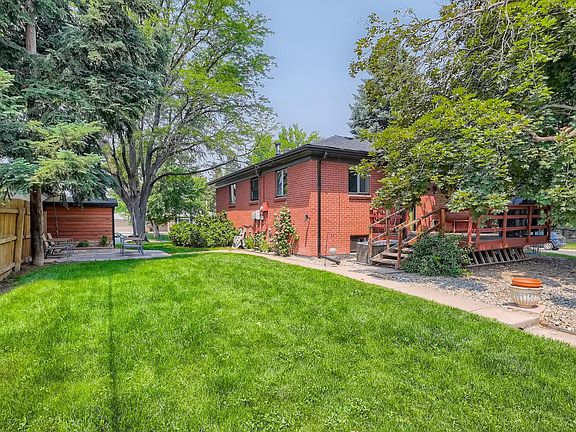 3rd image of 2640 S Garfield Cir
