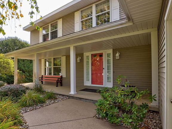3rd image of 1034 Glenwood Dr