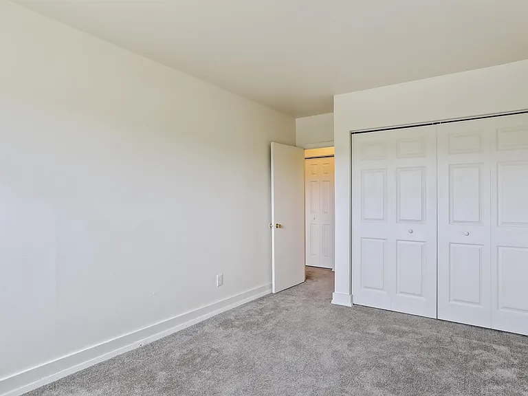 620 6th Ave #205 — Photo 14