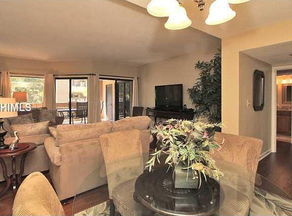 3rd image of 13 Harbourside Ln APT 7132