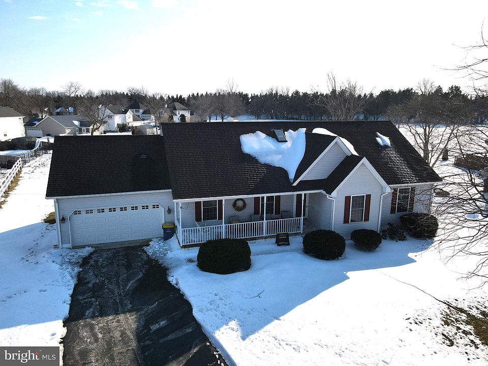 1st image of 45 Gardenside Dr