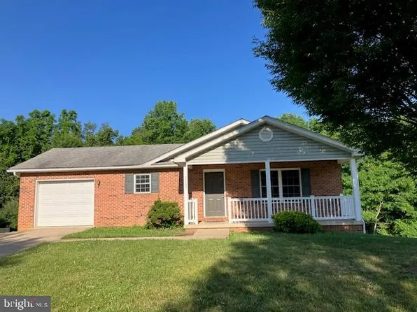 1107 Ashby St, Front Royal, VA 22630